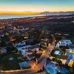 Absolute High End Villa Near Beach With Jacuzzi!