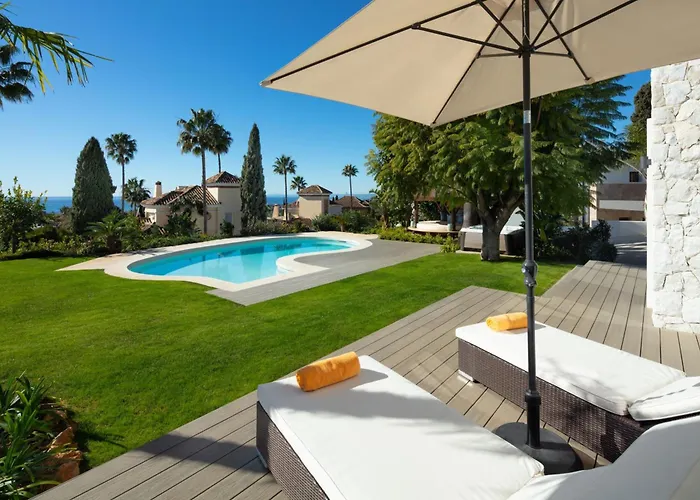Absolute High End Villa Near Beach With Jacuzzi!