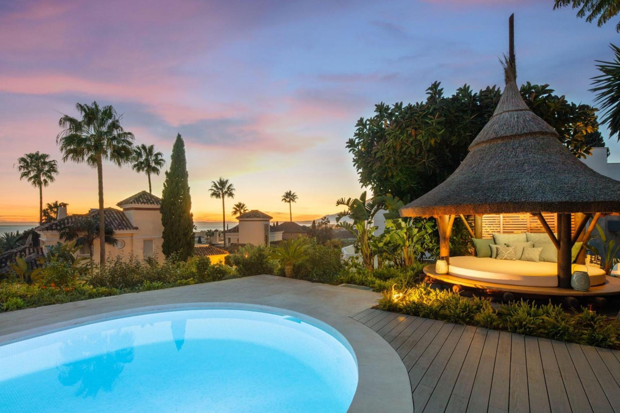 Villa Absolute High End Near With Jacuzzi! Marbella